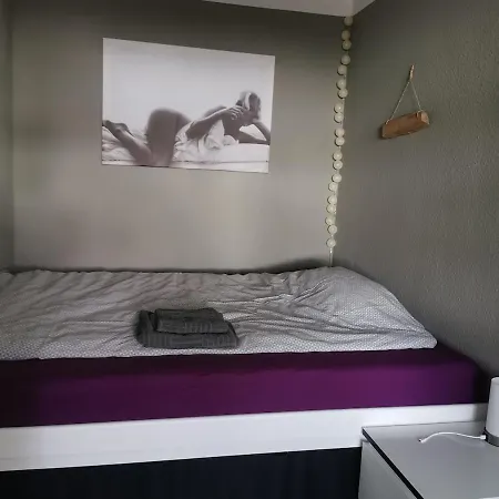 Apartment Kölner - Schlicht Einfach Schön